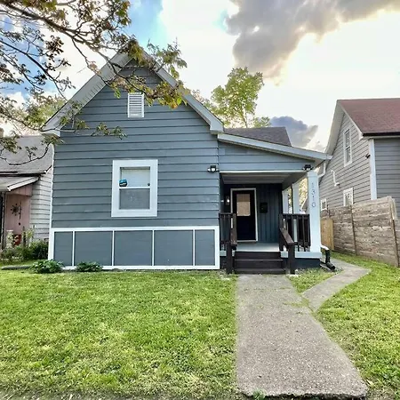 Modern Style Home Near Dt Indy & Major Attractions Indianapolis Exterior photo